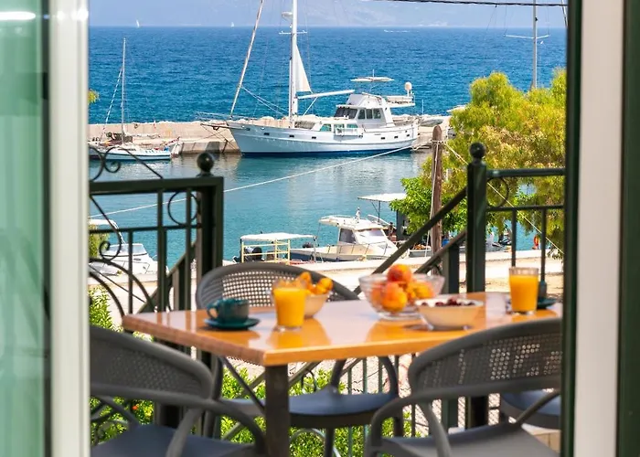 Aparthotel Filalithis & 3*